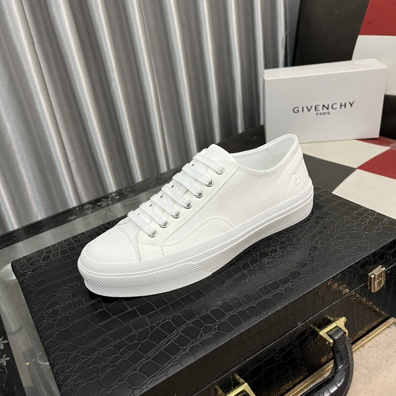 Givenchy Sneakers